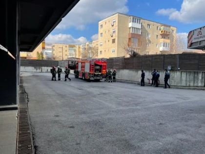 Pompierii arădeni se pregătesc de seism