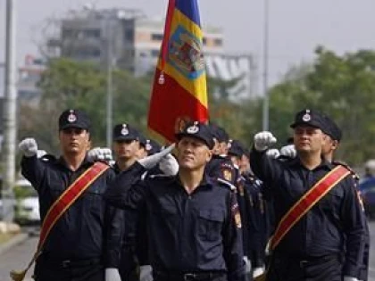 POMPIERII SI MILITARII, IN TOPUL INCREDERII ROMANILOR