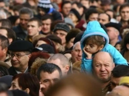 Populația României, spor negativ de 4.242 persoane în luna iunie