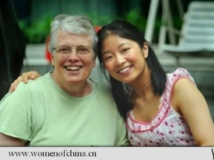 Povestea chinezoaicei abandonată și revendicată de 50 de familii