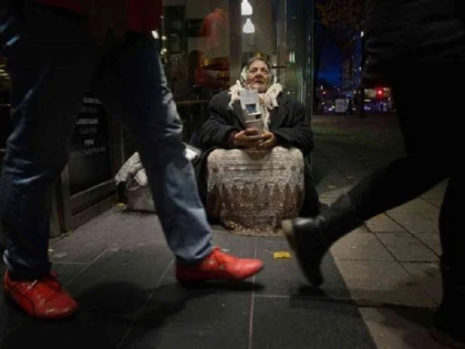 Povestea de viață a cerșetoarei românce rănită în atentatul din Stockholm
