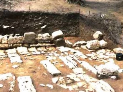 Povestea drumului antic pavat, descoperit în Sarmizegetusa Regia