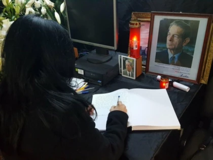 Povestea mea, retrăită în Funeraliile unui Rege