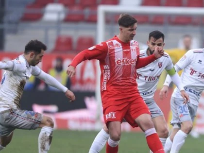 Prea puţin pentru play-off: UTA - Botoşani 0-0, cu "roş-albii" sub aşteptări