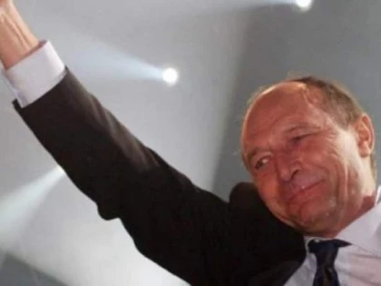 Premierul Bolojan anunță că Traian Băsescu va primi, gratuit, o locuință de protocol