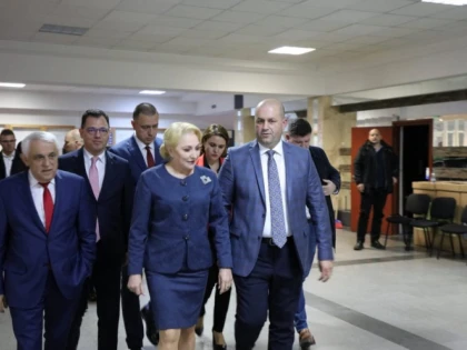 Premierul Dăncilă: Facem demersuri pentru a aduce investiția Volkswagen la Arad