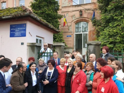 Premierul Viorica Dăncilă a vizitat șantierul noului spital din Lipova