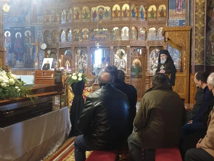 Preotul Crăciun-Dorel Moț, din Gurahonț, a fost condus pe ultimul drum