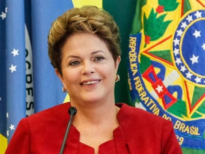 PRESEDINTELE BRAZILIEI VA INMANA TROFEUL CASTIGATOAREI CUPEI MONDIALE