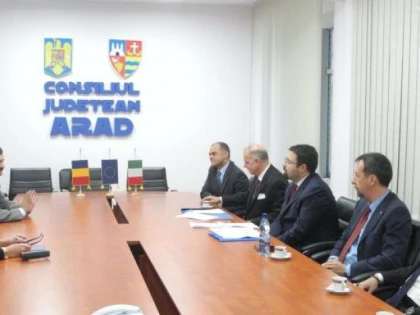 PRESEDINTELE CJA A PRIMIT VIZITA AMBASADORULUI ITALIEI