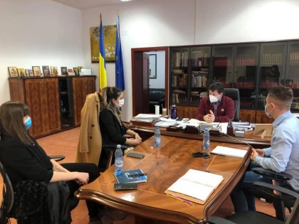 Președintele CJA s-a întâlnit cu reprezentanții Terracult, o importantă companie agricolă din județul Arad