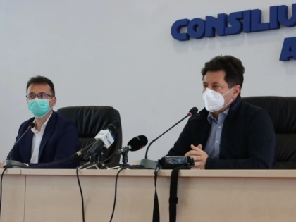 Președintele CJA și directorul DSP au prezentat situația la zi a crizei COVID-19, în județul Arad