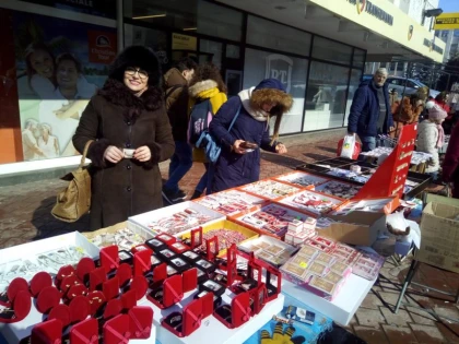 Primăria Arad a stabilit amplasamentele pentru comerţul cu produse specifice Zilei Îndrăgostiților, 1 Martie și 8 Martie