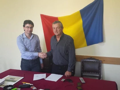 PRIMARIA LIPOVA A SEMNAT CONTRACTUL PENTRU REABILITAREA A 14 STRAZI 