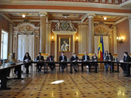 PRIMARIA SI PARTIDELE POLITICE AU SEMNAT PROTOCOLUL PENTRU PROIECTUL ARAD CAPITALA CULTURALA