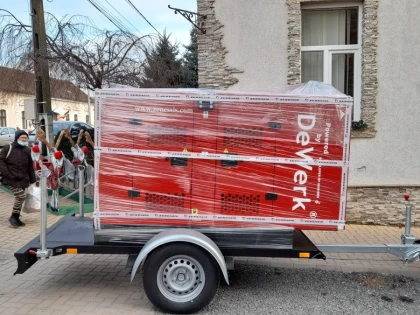 Primăria Zăbrani le-a pregătit un cadou locuitorilor: un generator care va feri uzina de apă de penele de curent