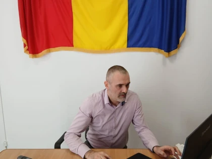 Primarul comunei Hălmăgel, Miron Nicolae Golea: „M-am reîntors cu gândul de a face ceva pentru cetățeni“