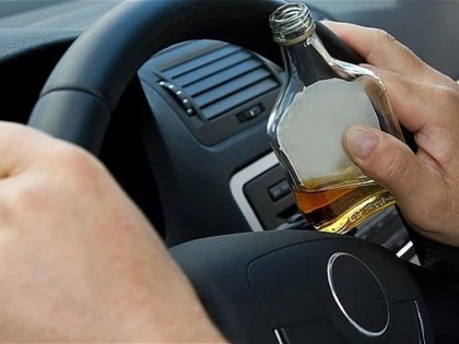 Prins cu o alcoolemie de peste unu la mie, pe străzile Aradului