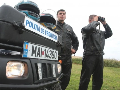 PRINS DE POLITISTII DE FRONTIERA IN TIMP CE INCERCA SA IASA DIN TARA CU DOCUMENTELE ALTEI PERSOANE