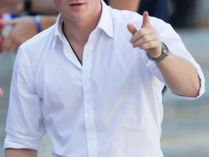 PRINTUL HARRY A FOST CERUT IN CASATORIE DE O AUSTRALIANCA! CE I-A RASPUNS