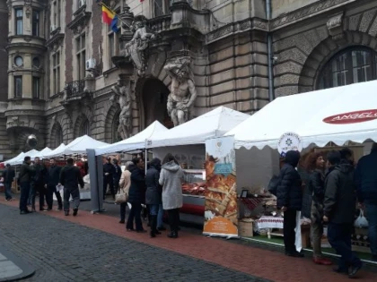 Producători din județul Arad participă la Târgul de Crăciun organizat de Ministerul Agriculturii
