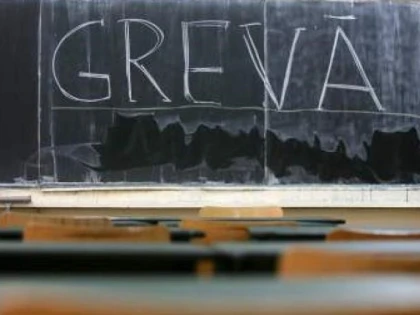 Profesorii ies în stradă în prima zi de școală, pe 8 septembrie