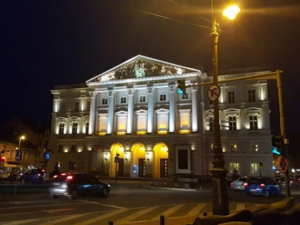 Program modificat la teatrul arădean, în zilele de doliu național