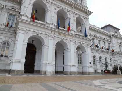 Program special la Primărie, în minivacanţa de 1 Decembrie