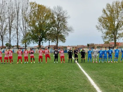 Progresul are șansa de a urca pe podium, iar Lipova nu mai poate greși dacă vrea play-off-ul