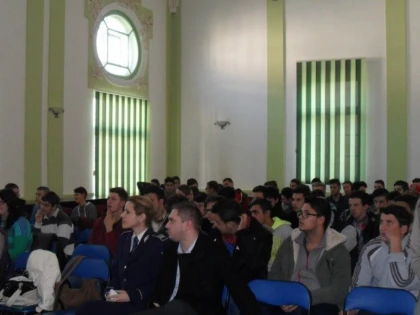 PROIECT IMPOTRIVA VIOLENTEI IN SCOLI, LA COLEGIUL TEHNIC AUREL VLAICU ARAD