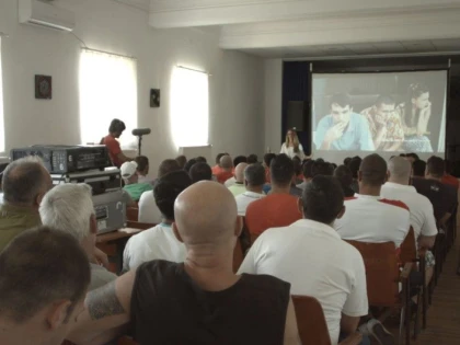 PROIECTUL „FILME DUPA GRATII“ AJUNGE SI LA PENITENCIARUL ARAD