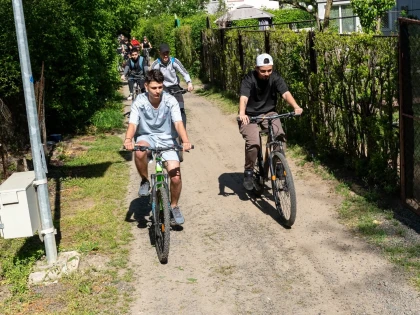 Proiectul „Insula Bicicletelor” transformă natura într-o experiență educativă și interactivă