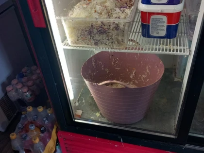 Protecția Consumatorilor a închis două fast-food-uri populare din Arad