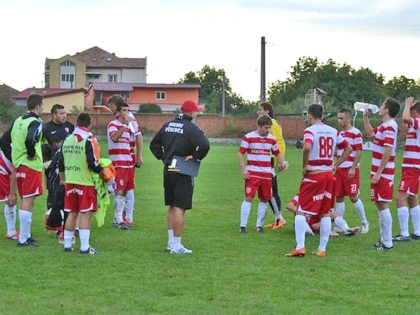PROTEST IN LIGA A 2-A: MECIURILE DIN PRIMA ETAPA INCEP CU 10 MINUTE MAI TARZIU