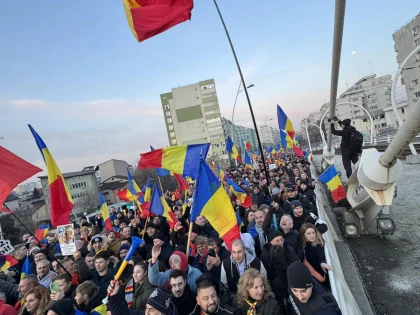 Protest pentru apărarea locurilor de muncă și împotriva austerității