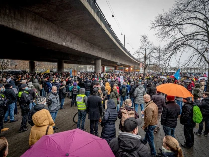 Proteste în Germania și în alte state europene împotriva restricțiilor și vaccinării obligatorii