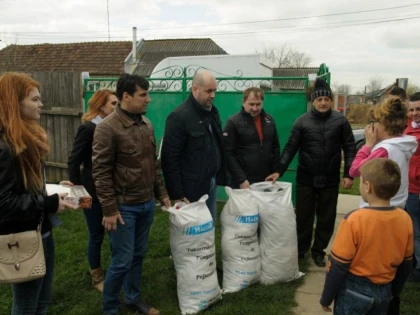 PSD ARAD ADUCE IEPURASUL LA FAMILIILE NEVOIASE