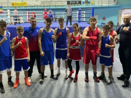 Pugiliștii de la Box Club Motorul Arad au luat ultimele medalii din 2024