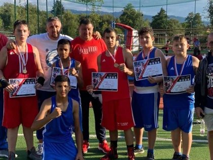 Pugiliştii lui Ruben Stoia s-au remarcat la prima ediţie a Cupei Ferdinand