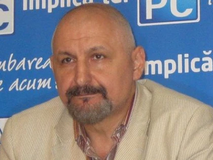 PURCARU: "CUM POATE EXPLICA NELUTU CRISTINA CA II ASIGURA SUPREMATIA LUI FALCA IN JUDET?"