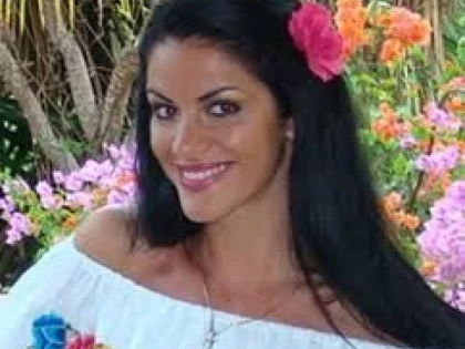 RALUCA PETRICA, CUMNATA MONICAI ANGHEL, A NASCUT AZI DIMINEATA
