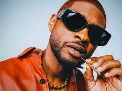 Rapperul american Usher va fi vedeta spectacolului din pauza Super Bowl 2024