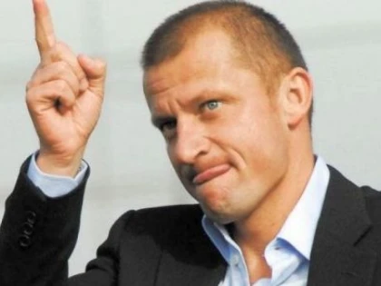 RAZBOIUL DINTRE DORINEL MUNTEANU SI SOTIA LUI CONTINUA SI DUPA DIVORT