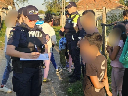 Razie de amploare în Ineu. O persoană a fost reținută