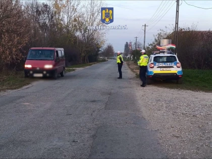 Razie în Chișineu-Criș. Zeci de persoane au fost amendate