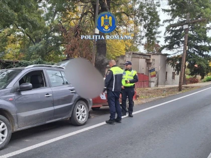 Razie la trecerile de cale ferată, în județul Arad: peste 100 de șoferi amendați într-o singură zi