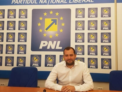 Răzvan Cadar: „Guvernul PSD, atentat la sănătatea elevilor!”