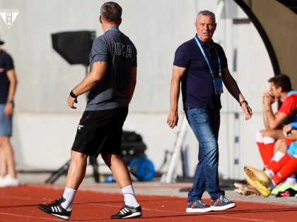 Rednic se leagă de arbitraj, dar e clar din alt film: ”Meritam cel puțin un egal, am pierdut nemeritat!”
