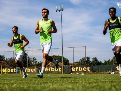 Rednic va conta în Slovenia pe 23 de jucători, iar Omondi continuă la UTA!