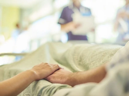 Reguli noi în spitale pentru vizitatori: Nu au voie să stea mai mult de 30 de minute